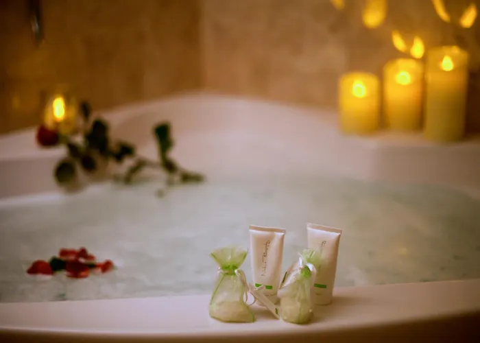 Ambiente Wellness & מלון קרלובי וארי