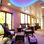 Ambiente Wellness & Ξενοδοχείο Κάρλοβι Βάρι