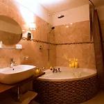Ambiente Wellness & 4*