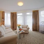 Ambiente Wellness & 4*