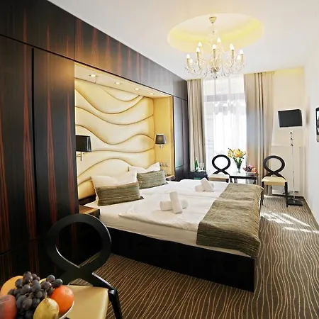 ホテル Ambiente Wellness & 4*