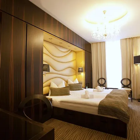 Ambiente Wellness & 4*