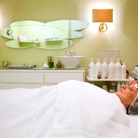 Ambiente Wellness & 4* KLV