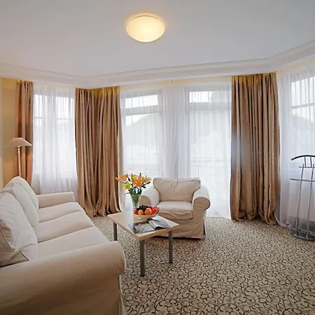 Ambiente Wellness & 4*
